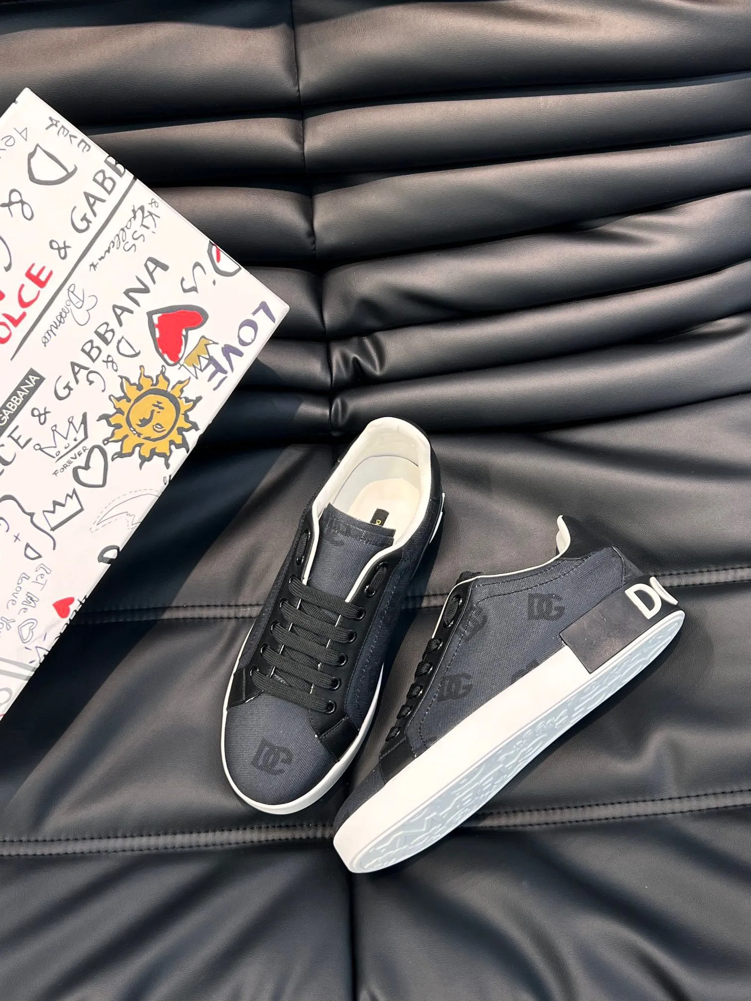 Men's shoes 360 yuan🏮🏮2023 new Dolce & Gabbana/top original single DG heavy industry series, imported original waterproof canvas, contrasting color design is super beautiful, exquisite and luxurious, super A level! Compared with the genuine product at the counter, the version is no worse at all! size：38-46